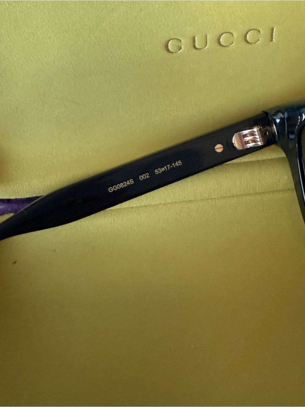 Gucci Black Sunglasses with Velvet Case - Picture 4 of 4